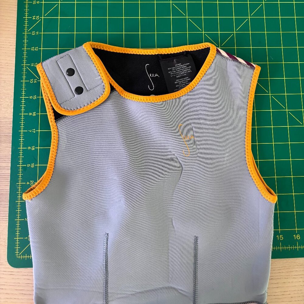 Seea Cardiff 2mm Yulex One-Piece Rashguard wetsuit - Women's - Size L - Picture 2 of 5